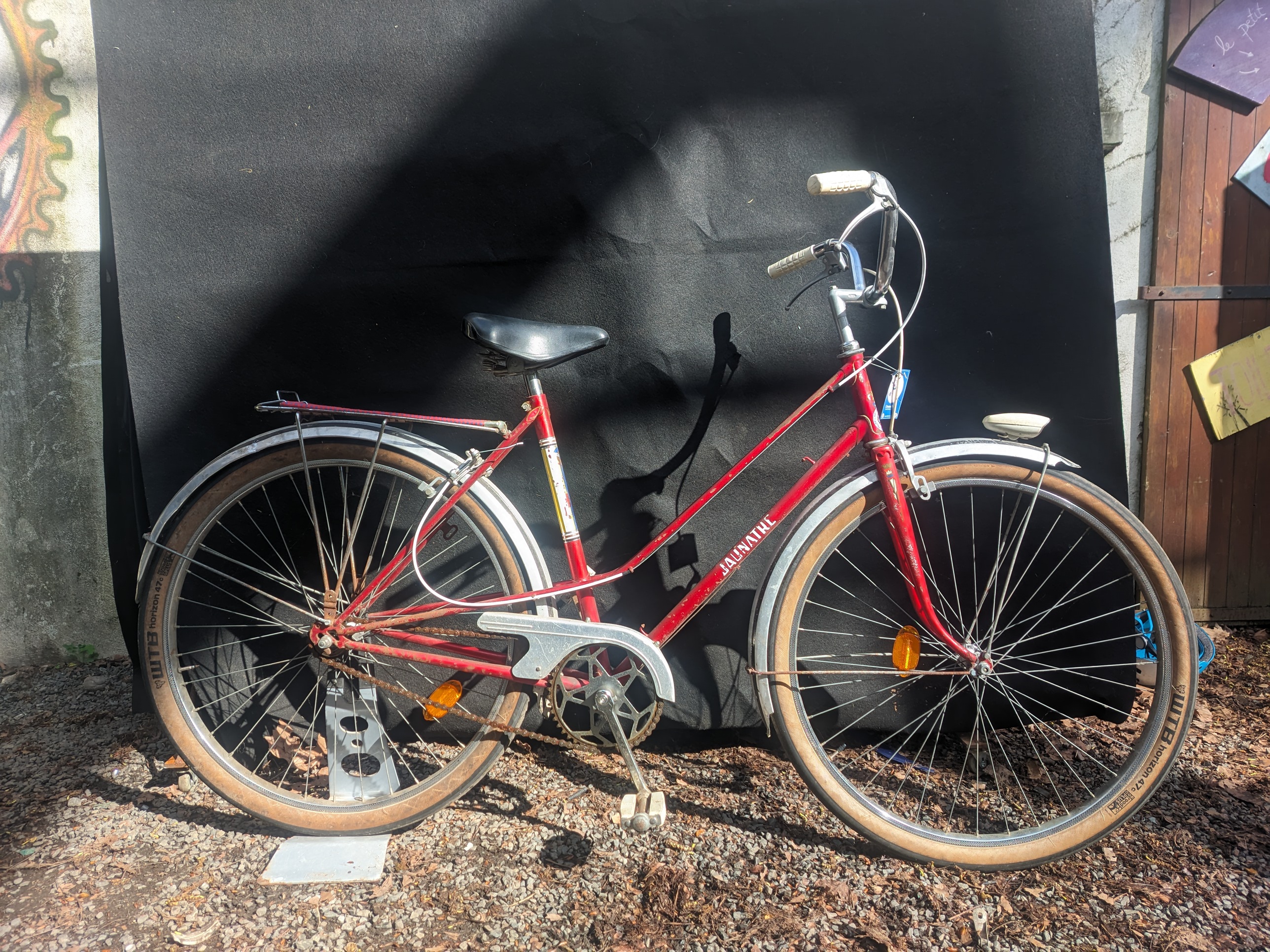 JAUNATRE VILLE ROUGE ROUGE MONO